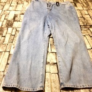 Boohoo Jeans High Waist Butterfly Print Size 18 NWT